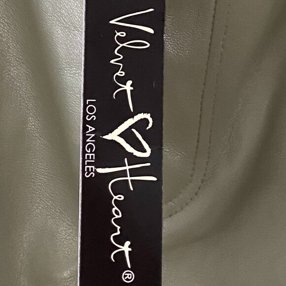 Velvet Heart Vegan Leather Pants with tags - Picture 3 of 4